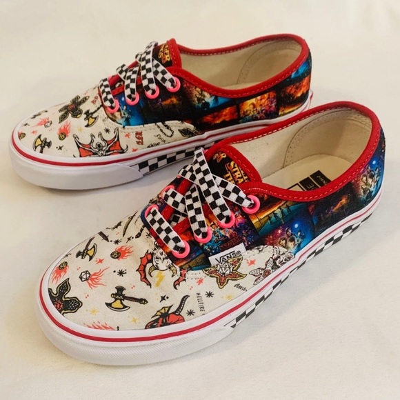 Vans x Stranger Things Sneakers Women’s size 5 WIDE - Picture 9 of 9